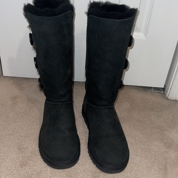 Ugg Black Triplet Bailey Button Boots - Picture 5 of 8